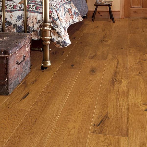 Home Choice Engineered European Rustic Oak Flooring 14mm x 180mm Honey Lacquered